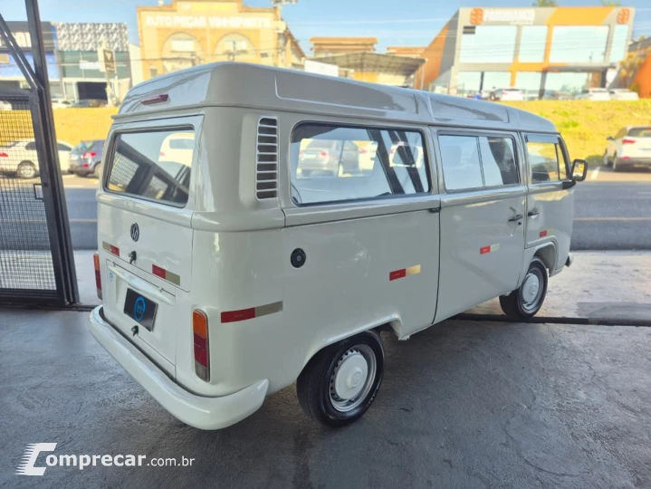 Kombi Lotação 1.4 Mi Total Flex 8V