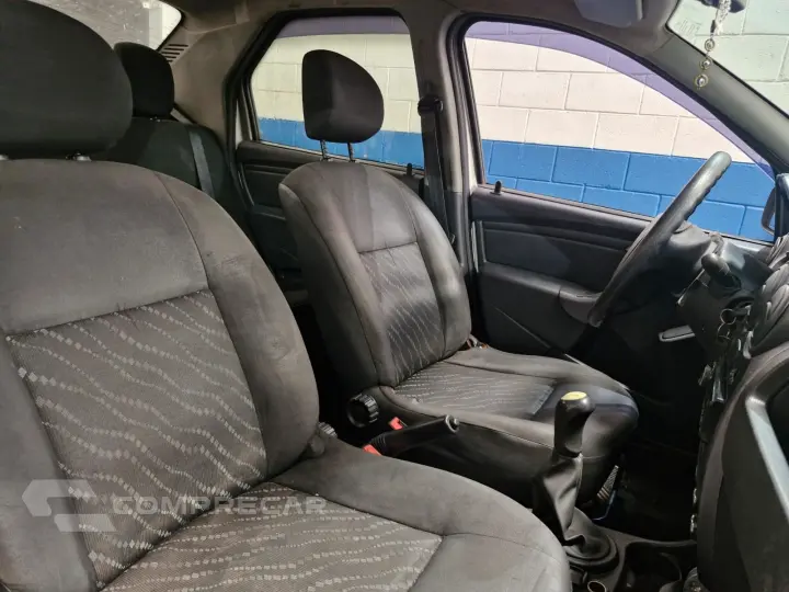 LOGAN 1.0 AUTHENTIQUE 16V FLEX 4P MANUAL