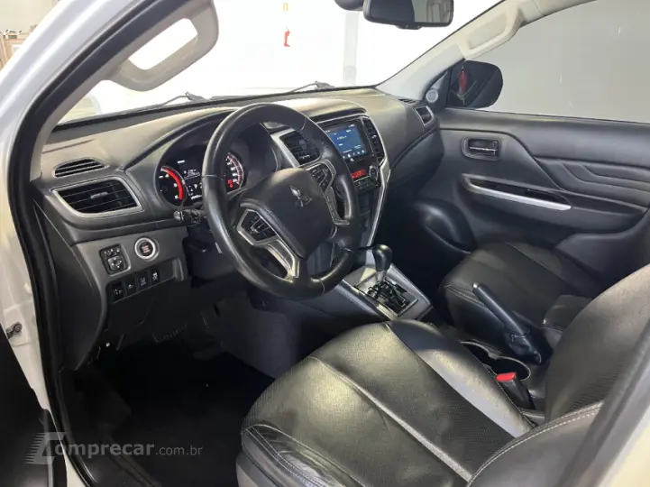 L200 TRITON 2.4 16V Turbo Sport Hpe-s CD 4X4