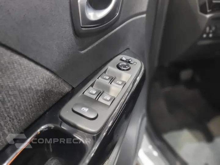 CAPTUR Intense 1.3 TB 16V Flex 5p Aut.