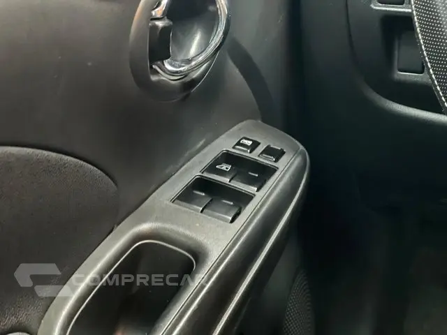 VERSA - 1.6 16V START SV 4P XTRONIC