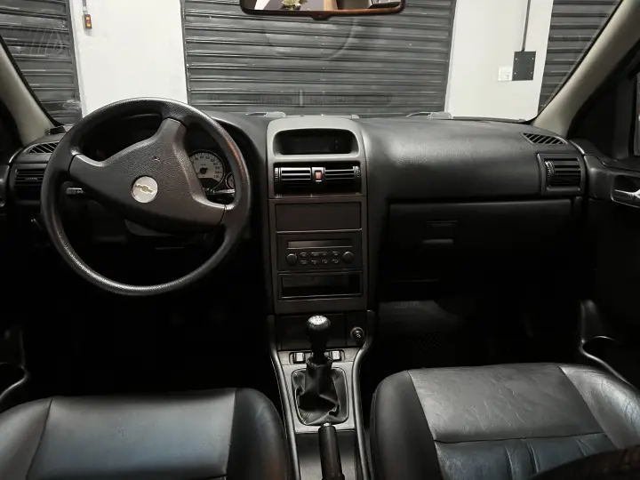 ASTRA 2.0 MPFI Advantage 8V