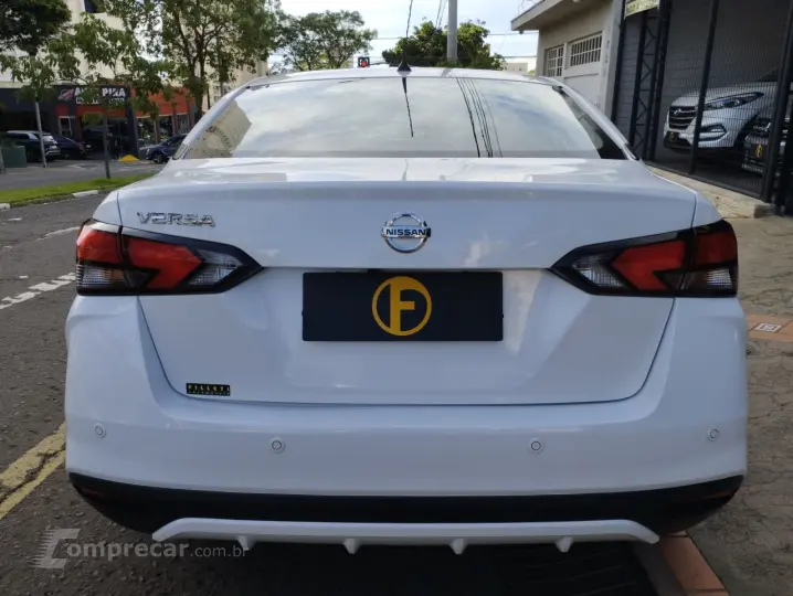 Versa Sedan 1.6 16V 4P FLEX ADVANCE XTRONIC AUTOMÁTICO CVT