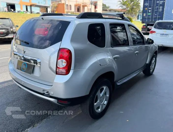 DUSTER Dynamique 4x4 2.0 Hi-Flex 16V Mec