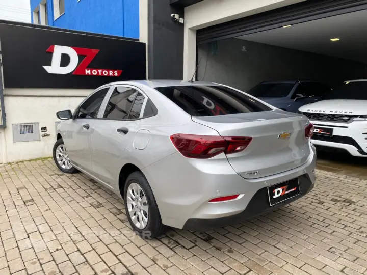 ONIX 1.0 Turbo Plus LT