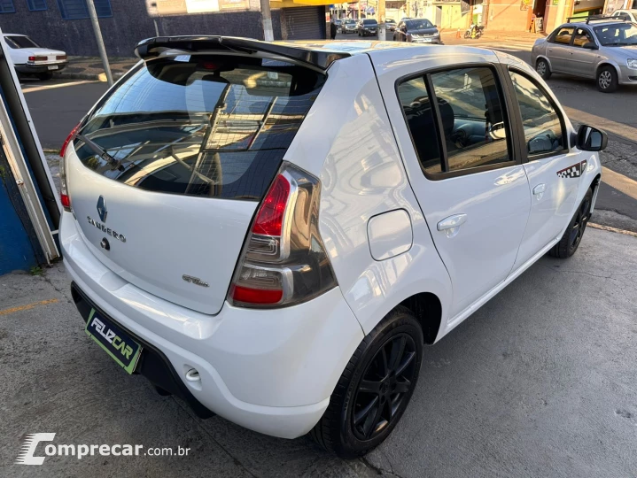SANDERO 1.6 GT Line Limited