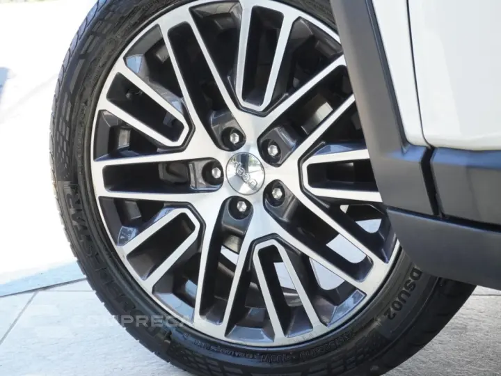 COMPASS 2.0 TD350 TURBO DIESEL LIMITED AT9