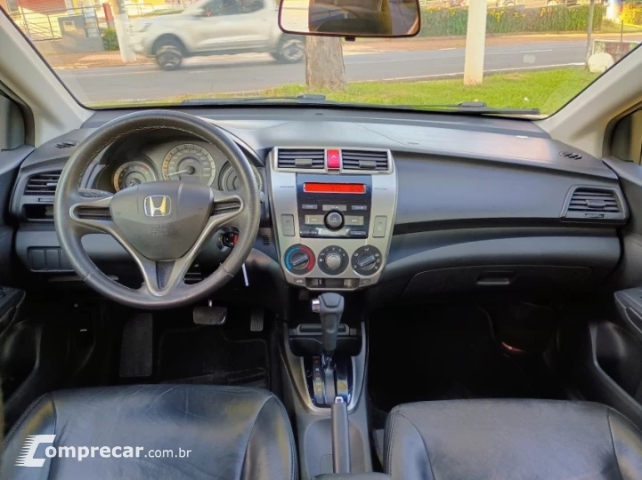 CITY 1.5 LX Sedan 16V