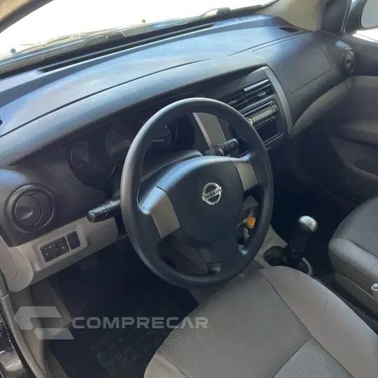 LIVINA 1.6 16V Flex Fuel 5p