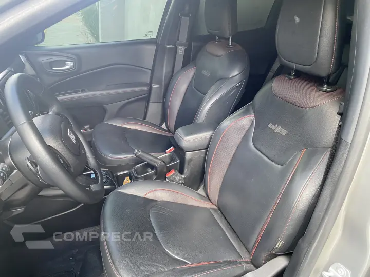 TORO 2.0 16V Turbo Ultra 4WD