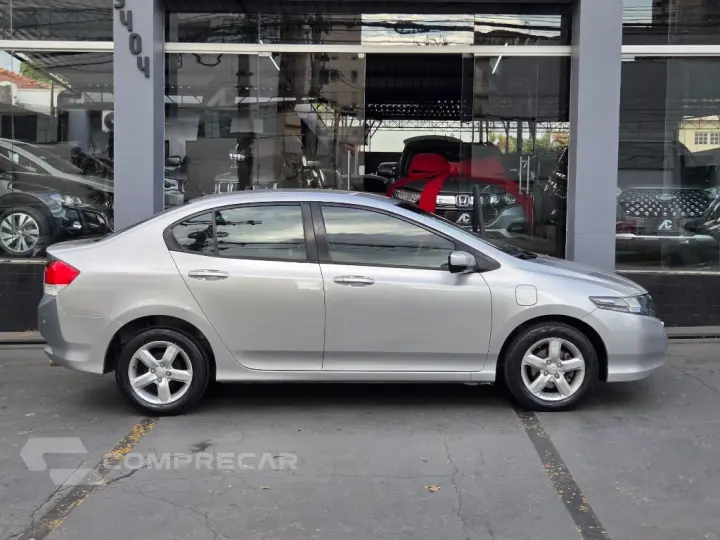 CITY Sedan LX 1.5 Flex 16V 4p Aut.