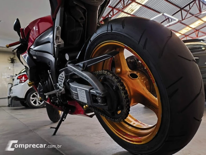 CBR 600 RR