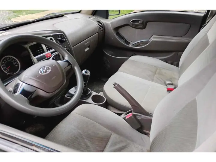 HR 2.5 LONGO SEM CAÇAMBA 4X2 16V 130CV TURBO INTERCOOLER DIE