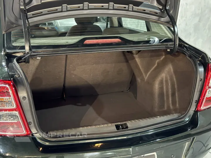 COBALT 1.8 MPFI LT 8V