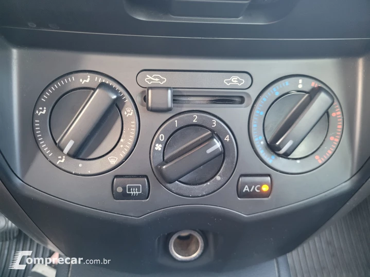 LIVINA 1.8 S 16V
