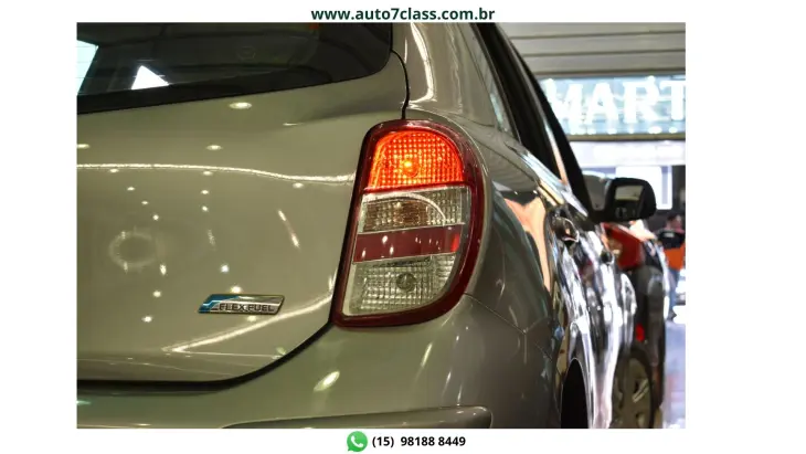 MARCH - 1.6 S 16V 4P MANUAL