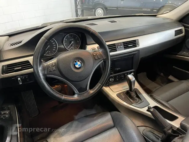 320i - 2.0 16V 4P AUTOMÁTICO
