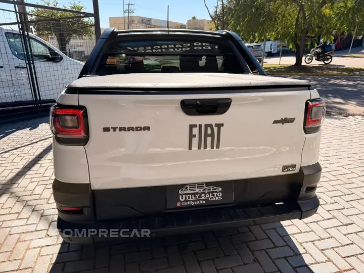 STRADA 1.0 TURBO 200 FLEX ULTRA CD CVT