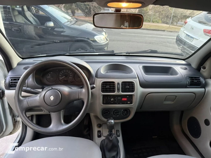Clio Authentique 1.0 8V 3p