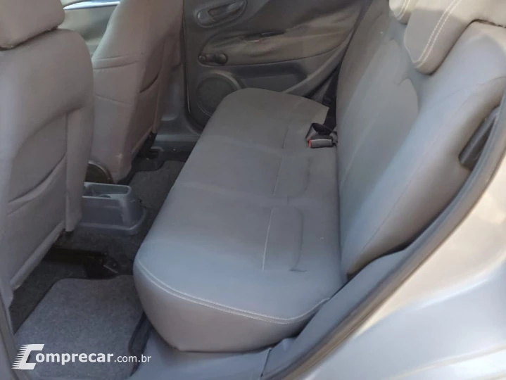 Punto 1.4 Attractive Italia 8V Flex 4P Manual