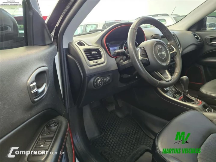 COMPASS 2.0 16V DIESEL TRAILHAWK 4X4 AUTOMÁTICO