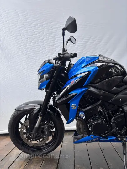SUZUKI GSX S 750A