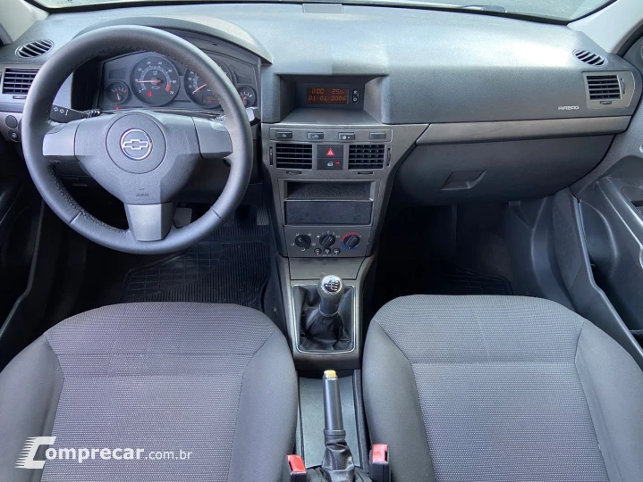 VECTRA 2.0 MPFI Expression 8V