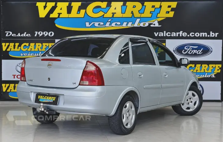 CORSA 1.4 MPFI Premium Sedan 8V