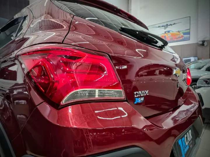 ONIX 1.4 MPFI ACTIV 8V FLEX 4P AUTOMATICO