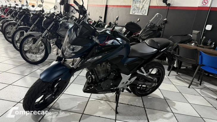 CB 300F TWISTER