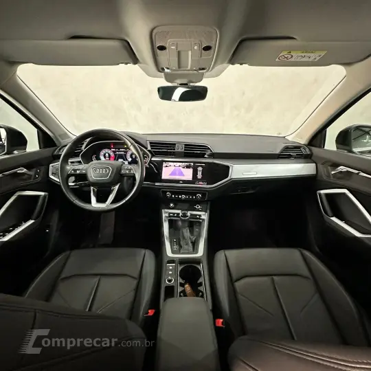 Q3 Performance 2.0 TFSI Tiptr. Quattro