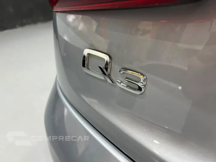 Q3 1.4 TFSI AMBIENTE FLEX 4P S TRONIC