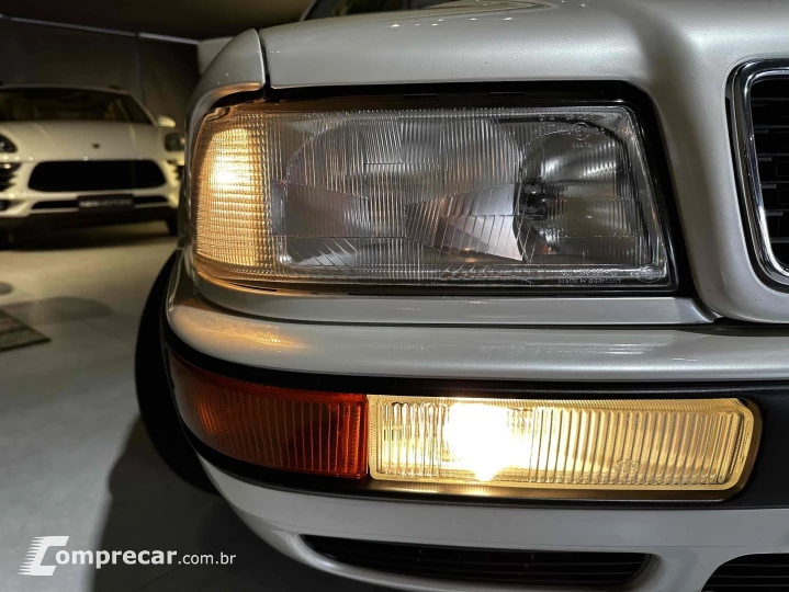 80 2.6 E V6 GASOLINA 4P AUTOMÁTICO