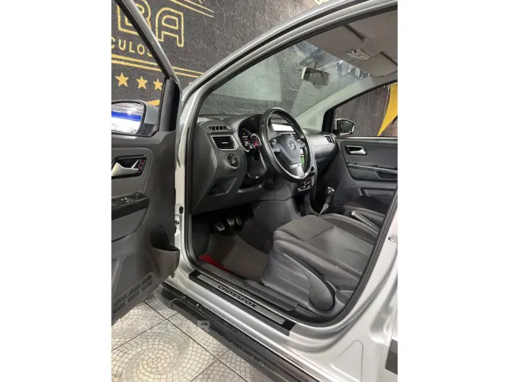 CROSSFOX 1.6 MI 8V FLEX 4P MANUAL
