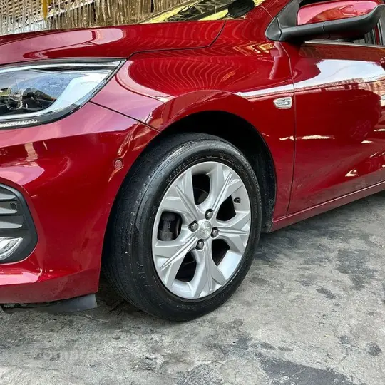 ONIX 1.0 Turbo Plus Premier