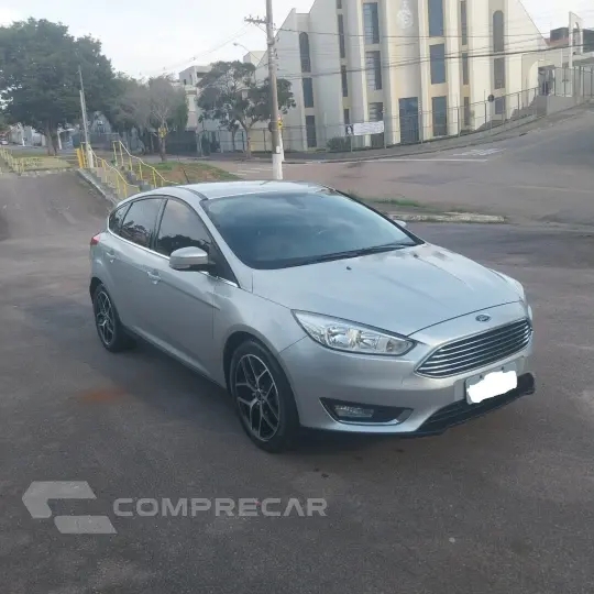 FOCUS 2.0 Titanium Hatch 16V