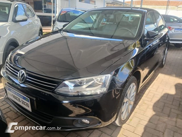JETTA - 2.0 COMFORTLINE 4P TIPTRONIC