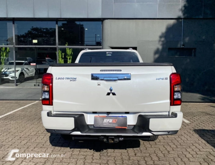 L200 TRITON 2.4 16V Turbo Sport Hpe-s CD 4X4