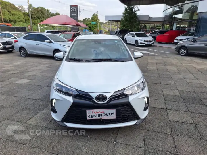 YARIS 1.5 16V FLEX SEDAN XS MULTIDRIVE