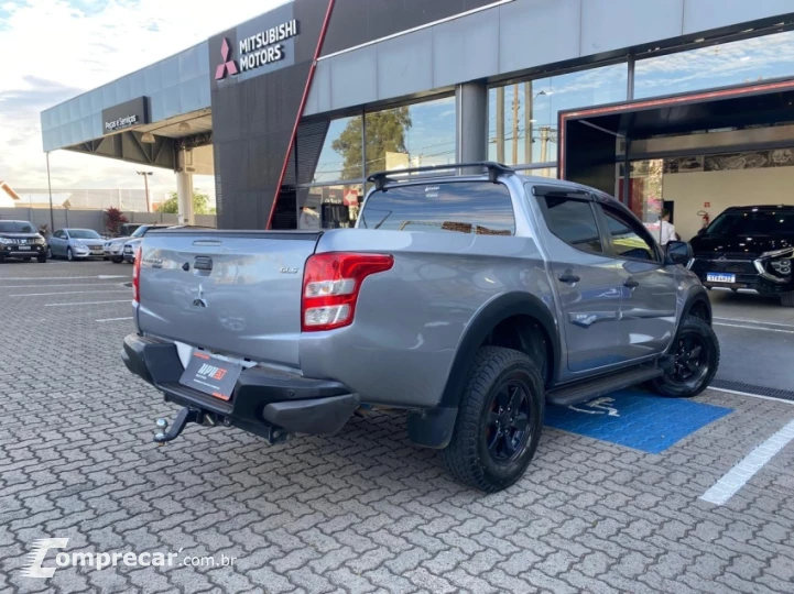 L200 TRITON 2.4 16V Turbo Sport Outdoor GLS CD 4X4