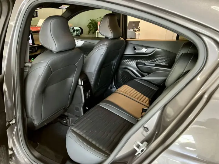 Fastback 1.3 16V 4P FLEX LIMITED EDITION TURBO 270 AUTOMÁTIC