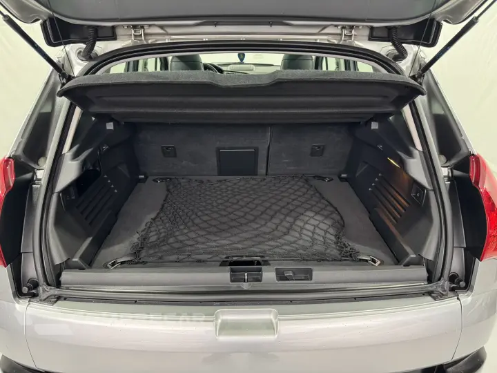 3008 1.6 16V THP Griffe