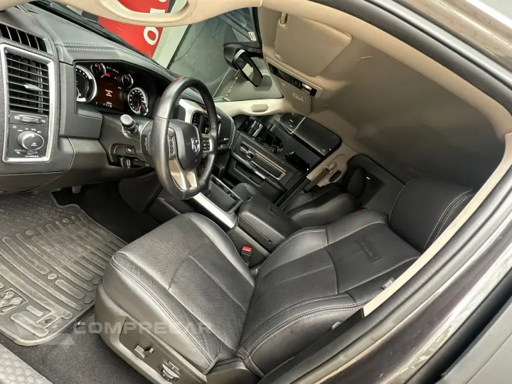 1500 5.7 V8 Limited Night Edition CD 4X4