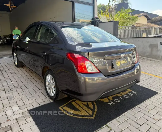 VERSA SV 1.6 16V FlexStart 4p Mec.