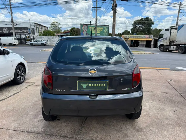 CELTA 1.0 MPFI Life 8V