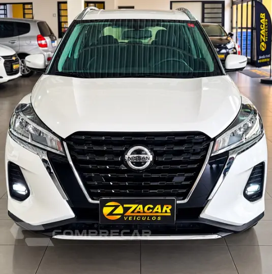 KICKS ADVANCE CVT