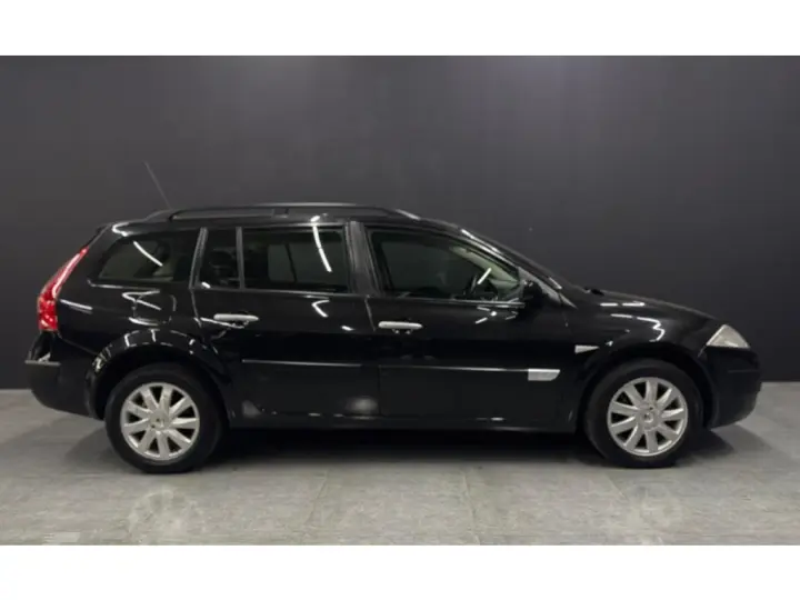 MEGANE 1.6 DYNAMIQUE GRAND TOUR 16V FLEX 4P MANUAL