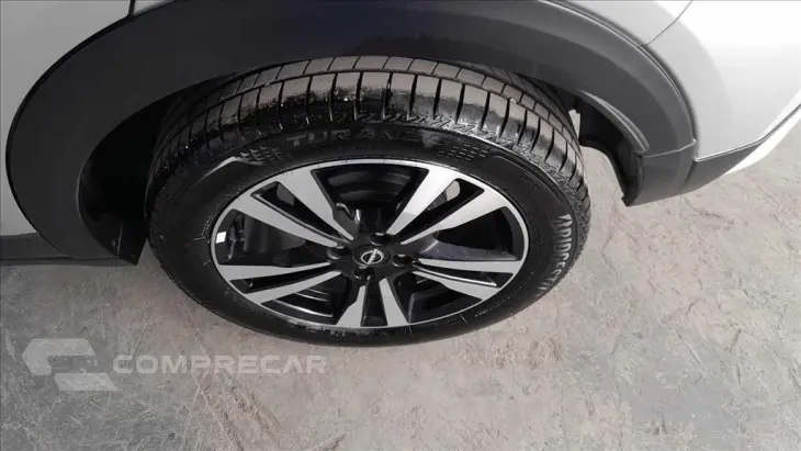KICKS PLAY 1.6 16V FLEXSTART SENSE XTRONIC