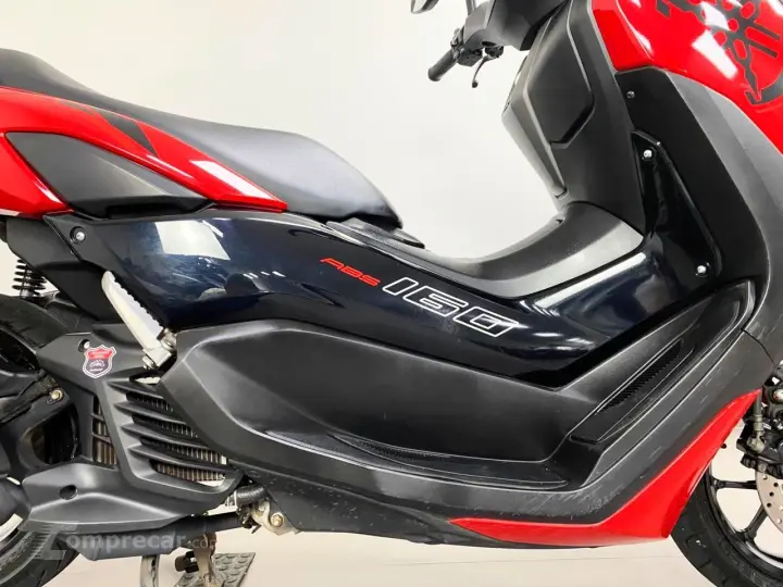 YAMAHA NMAX CONNECTED 160 ABS