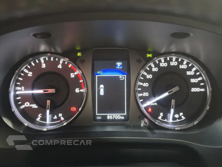 HILUX 2.8 D-4D TURBO DIESEL CD SRX PLUS 4X4 AUTOMÁTICO